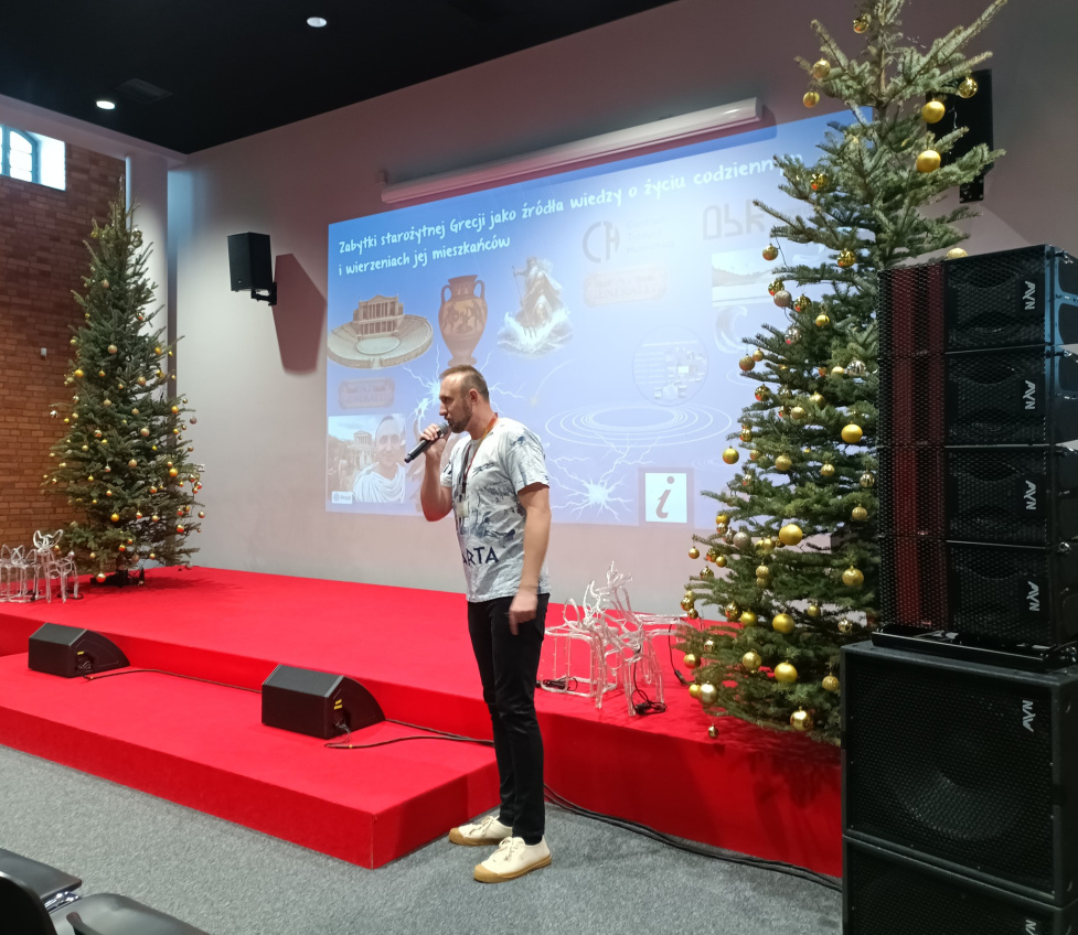 ZABYTKI STAROŻYTNEJ GRECJI JAKO ŹRÓDŁO WIEDZY O ŻYCIU CODZIENNYM I WIERZENIACH JEJ MIESZKAŃCÓW