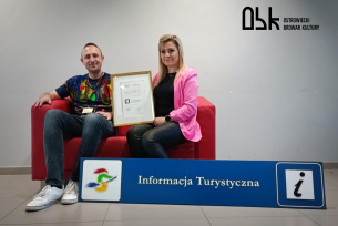Punkt Informacji Turystycznej w Ostrowcu Świętokrzyskim otrzymał Certyfikat Polskiego Systemu Informacji Turystycznej