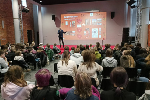 ŚWIĘTY WALENTY I HISTORIA WALENTYNEK